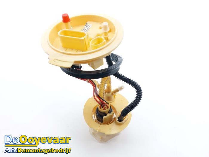 Gebruikte Tank element Pomp Audi Q7 (4MB/4MG) 3.0 TDI V6 24V Prijs € 89,99 Margeregeling aangeboden door Autodemontagebedrijf De Ooyevaar