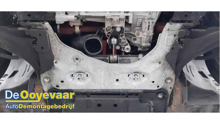 Gebruikte Subframe Renault Zoé (AG) R135 Prijs € 79,99 Margeregeling aangeboden door Autodemontagebedrijf De Ooyevaar