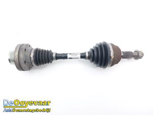 Gebruikte Steekas links-achter Audi Q7 (4LB) 4.2 FSI V8 32V Prijs € 25,00 Margeregeling aangeboden door Autodemontagebedrijf De Ooyevaar