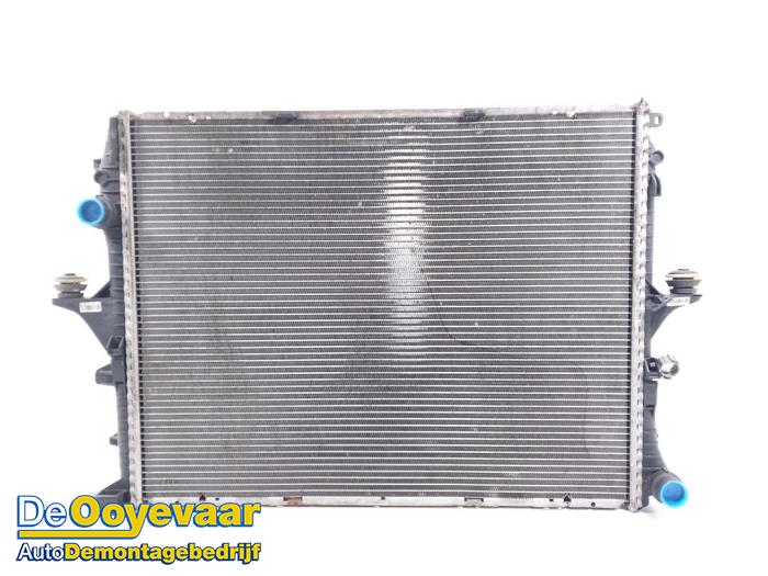 Gebruikte Radiateur Audi Q7 (4LB) 4.2 FSI V8 32V Prijs € 49,99 Margeregeling aangeboden door Autodemontagebedrijf De Ooyevaar