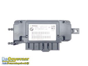 Gebruikte Airbag Module BMW 3 serie Touring (F31) 316d 2.0 16V Prijs € 25,00 Margeregeling aangeboden door Autodemontagebedrijf De Ooyevaar