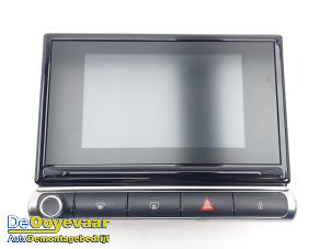 Gebruikte Display Multi Media regelunit Citroen C3 (SX/SW) 1.2 Vti 12V PureTech Prijs € 199,99 Margeregeling aangeboden door Autodemontagebedrijf De Ooyevaar