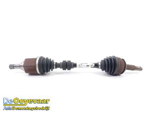 Gebruikte Aandrijfas links-voor Renault Kadjar (RFEH) 1.5 dCi DPF Prijs € 69,99 Margeregeling aangeboden door Autodemontagebedrijf De Ooyevaar