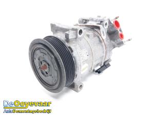 Gebruikte Aircopomp Peugeot 5008 II (M4/MC/MJ/MR) 1.6 16V PureTech 180 Prijs € 39,99 Margeregeling aangeboden door Autodemontagebedrijf De Ooyevaar