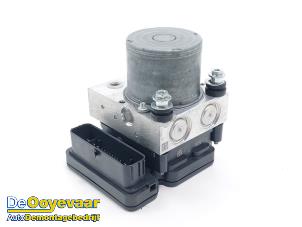 Gebruikte ABS Pomp Peugeot 5008 II (M4/MC/MJ/MR) 1.6 16V PureTech 180 Prijs € 89,99 Margeregeling aangeboden door Autodemontagebedrijf De Ooyevaar