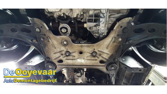 Gebruikte Subframe Renault Trafic (1FL/2FL/3FL/4FL) 1.6 dCi 95 Prijs € 69,99 Margeregeling aangeboden door Autodemontagebedrijf De Ooyevaar