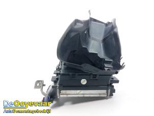 Gebruikte Intercooler Peugeot 5008 II (M4/MC/MJ/MR) 1.6 16V PureTech 180 Prijs € 25,00 Margeregeling aangeboden door Autodemontagebedrijf De Ooyevaar