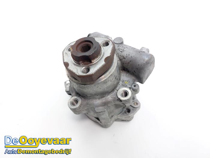 Gebruikte Pomp Servo Audi TT (8N3) 1.8 T 20V Quattro Prijs € 25,00 Margeregeling aangeboden door Autodemontagebedrijf De Ooyevaar