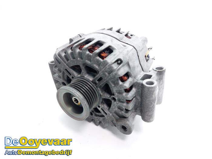 Gebruikte Dynamo BMW M760 (G11/12) M760Li xDrive V12 48V TwinPower Turbo Prijs € 349,99 Margeregeling aangeboden door Autodemontagebedrijf De Ooyevaar
