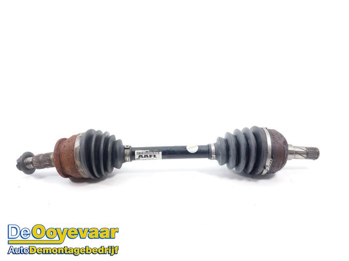 Gebruikte Steekas links-voor Opel Astra J (PC6/PD6/PE6/PF6) 1.6 CDTI 16V Prijs € 19,99 Margeregeling aangeboden door Autodemontagebedrijf De Ooyevaar