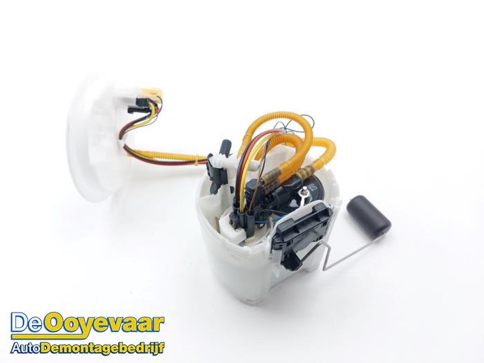 Gebruikte Tank element Pomp BMW XM (09) 4.4 PHEV 29/30 kWh Prijs € 219,99 Margeregeling aangeboden door Autodemontagebedrijf De Ooyevaar
