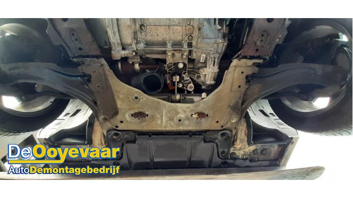 Gebruikte Subframe Renault Zoé (AG) R90 Prijs € 69,99 Margeregeling aangeboden door Autodemontagebedrijf De Ooyevaar