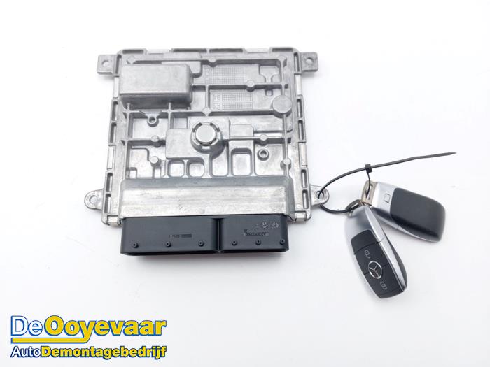 Gebruikte Kontaktslot + computer Mercedes A (177.0) 1.3 A-180 Turbo 16V Prijs € 99,99 Margeregeling aangeboden door Autodemontagebedrijf De Ooyevaar