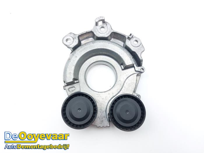 Gebruikte Spanner multiriem Mazda CX-30 (DM) 2.0 e-SkyActiv X 186 M Hybrid 16V Prijs € 74,99 Margeregeling aangeboden door Autodemontagebedrijf De Ooyevaar