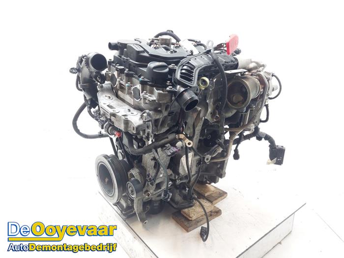 Gebruikte Motor Peugeot 308 (L3/L8/LB/LH/LP) 1.2 12V e-THP PureTech 130 Prijs € 1.199,99 Margeregeling aangeboden door Autodemontagebedrijf De Ooyevaar