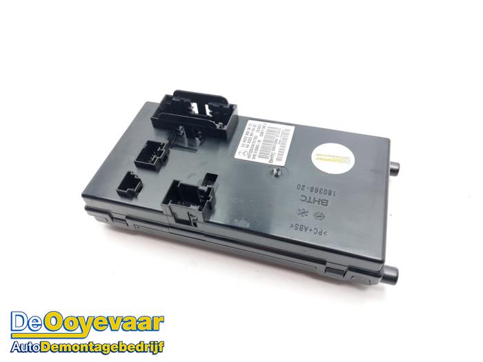 Gebruikte Kachelcomputer Mercedes S (222.0/222.1) 3.0 S-350 BlueTEC, S-350 d 24V 4-Matic Prijs € 44,99 Margeregeling aangeboden door Autodemontagebedrijf De Ooyevaar