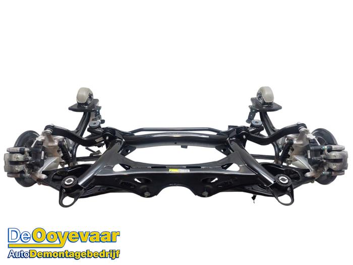 Gebruikte Subframe Lynk &amp; Co 01 1.5 PHEV Prijs € 324,99 Margeregeling aangeboden door Autodemontagebedrijf De Ooyevaar
