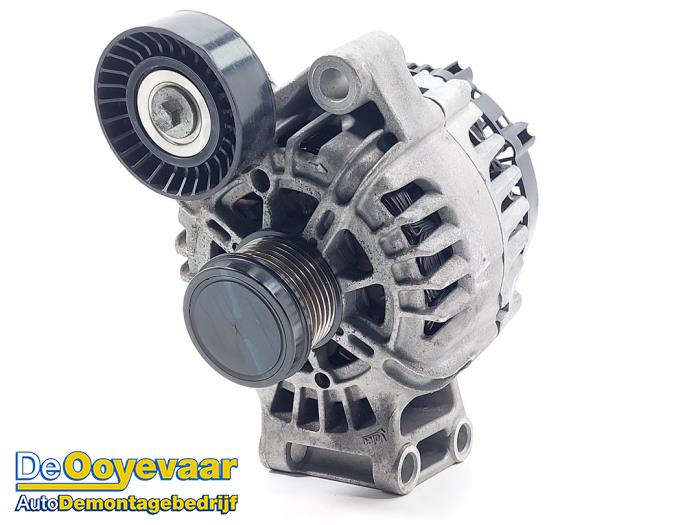 Gebruikte Dynamo Ford Focus 3 Wagon 1.5 EcoBoost 16V 150 Prijs € 34,99 Margeregeling aangeboden door Autodemontagebedrijf De Ooyevaar
