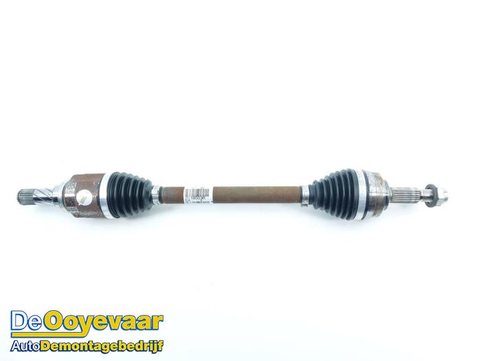 Gebruikte Aandrijfas links-voor Renault Clio V (RJAB) 1.0 TCe 90 12V Prijs € 89,99 Margeregeling aangeboden door Autodemontagebedrijf De Ooyevaar