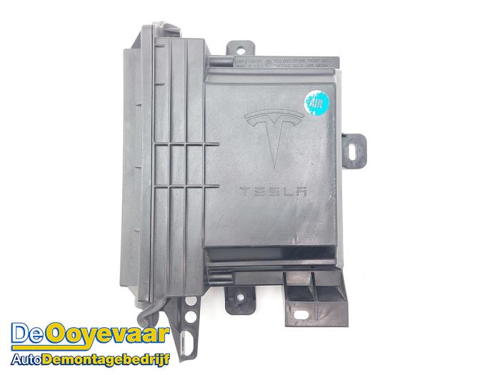 Gebruikte Computer Body Control Tesla Model X P100D Prijs € 49,99 Margeregeling aangeboden door Autodemontagebedrijf De Ooyevaar