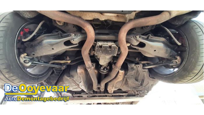 Gebruikte Subframe Mercedes C (W205) C-63 S,Edition 1 AMG 4.0 V8 Biturbo Prijs € 175,00 Margeregeling aangeboden door Autodemontagebedrijf De Ooyevaar