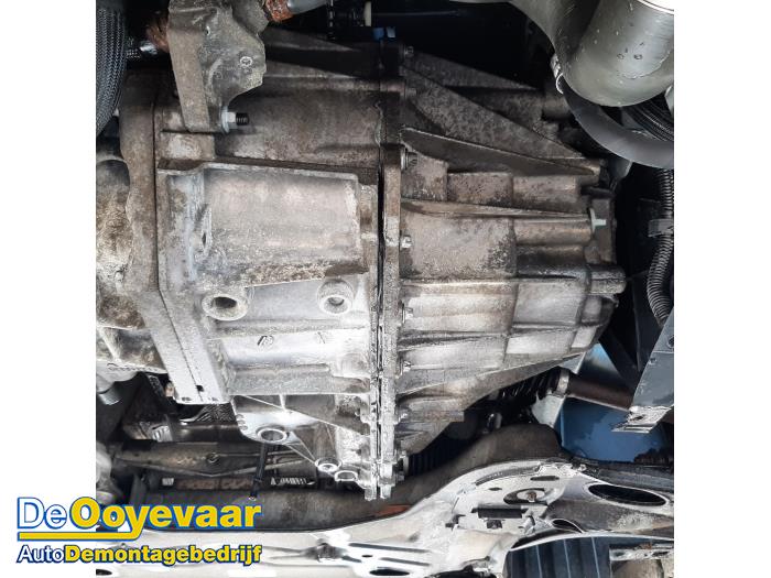 Gebruikte Versnellingsbak Opel Vivaro 1.6 CDTI 95 Euro 6 Prijs € 599,99 Margeregeling aangeboden door Autodemontagebedrijf De Ooyevaar