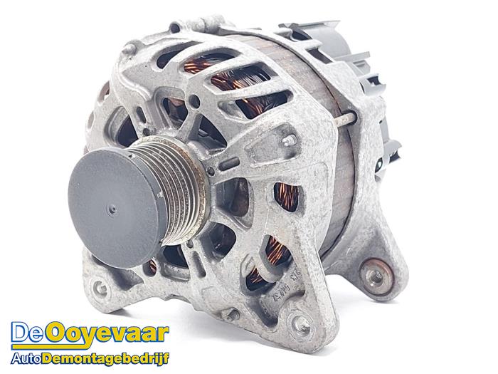 Gebruikte Dynamo Renault Captur I (2R) 0.9 Energy TCE 12V Prijs € 28,99 Margeregeling aangeboden door Autodemontagebedrijf De Ooyevaar