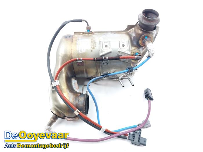 Gebruikte Roetfilter Nissan Qashqai (J12) 1.3 DIG-T MHEV 16V Prijs € 399,99 Margeregeling aangeboden door Autodemontagebedrijf De Ooyevaar