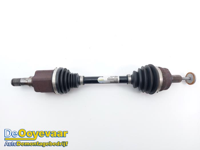 Gebruikte Steekas links-voor Volvo V40 (MV) 2.0 T2 16V Prijs € 64,99 Margeregeling aangeboden door Autodemontagebedrijf De Ooyevaar
