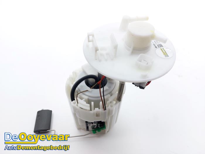 Gebruikte Tank element Pomp Kia Stonic (YB) 1.0i T-GDi 12V Eco-Dynamics+ Prijs € 39,99 Margeregeling aangeboden door Autodemontagebedrijf De Ooyevaar
