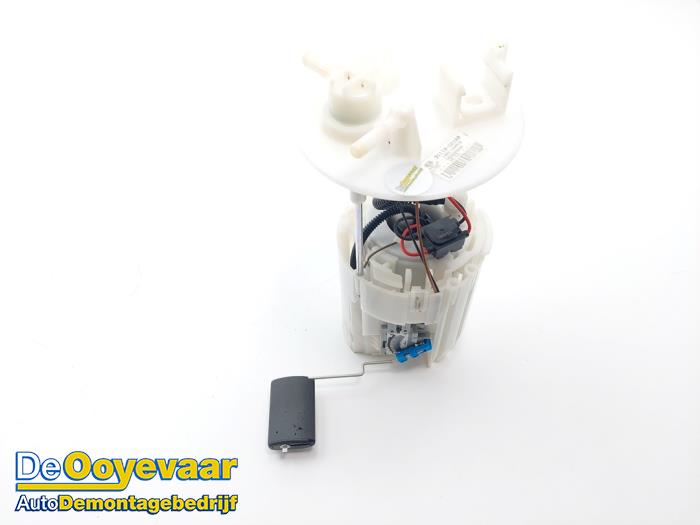 Gebruikte Tank element Pomp Kia Picanto (JA) 1.0 12V Prijs € 19,99 Margeregeling aangeboden door Autodemontagebedrijf De Ooyevaar