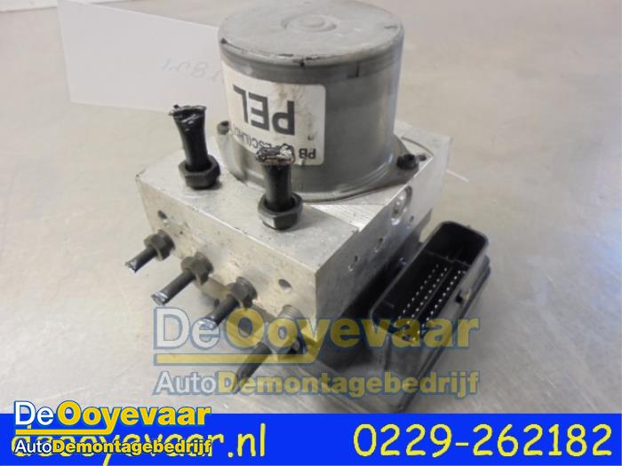 Gebruikte ABS Pomp Hyundai i20 1.2i 16V Prijs € 24,99 Margeregeling aangeboden door Autodemontagebedrijf De Ooyevaar