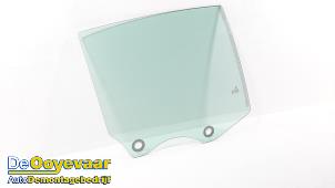 Gebruikte Ruit Extra 4Deurs rechts-achter BMW 6 serie Gran Coupe (F06) 640d 24V Prijs € 29,99 Margeregeling aangeboden door Autodemontagebedrijf De Ooyevaar