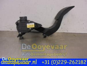 Gebruikte Sensor Gaspedaalpositie Audi A4 Avant Quattro (B7) 3.0 TDI V6 24V Prijs € 5,00 Margeregeling aangeboden door Autodemontagebedrijf De Ooyevaar