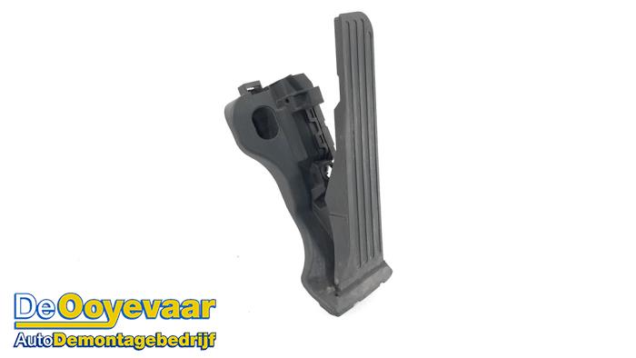 Gaspedaalpositie Sensor van een Volkswagen Scirocco (137/13AD) 1.4 TSI 122 16V 2010