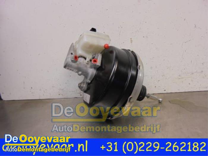 Gebruikte Rembekrachtiger Audi A4 (B8) 2.0 TDI 16V Prijs € 19,99 Margeregeling aangeboden door Autodemontagebedrijf De Ooyevaar
