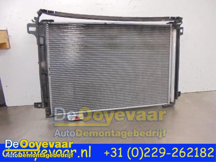 Gebruikte Airco Condensor Mercedes C (C204) 2.2 C-250 CDI 16V BlueEfficiency Prijs € 45,00 Margeregeling aangeboden door Autodemontagebedrijf De Ooyevaar