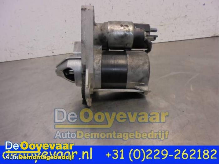 Gebruikte Startmotor Renault Clio IV (5R) 0.9 Energy TCE 90 12V Prijs € 15,00 Margeregeling aangeboden door Autodemontagebedrijf De Ooyevaar
