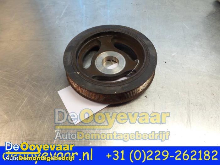 Gebruikte Poelie Krukas Ford Focus 3 Wagon 1.6 TDCi Prijs € 15,00 Margeregeling aangeboden door Autodemontagebedrijf De Ooyevaar