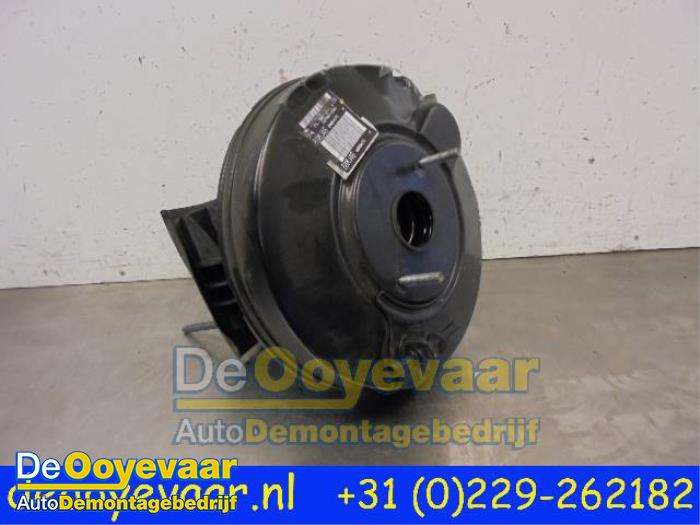Gebruikte Rembekrachtiger Peugeot 508 (8D) 2.0 Hybrid4 16V Prijs € 25,00 Margeregeling aangeboden door Autodemontagebedrijf De Ooyevaar