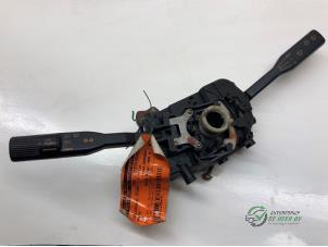 Gebruikte Licht + Raw Schakelaar Mazda 121 (DA) 1.1 L,DX,LS Prijs € 32,00 Margeregeling aangeboden door Autobedrijf de Heer B.V.