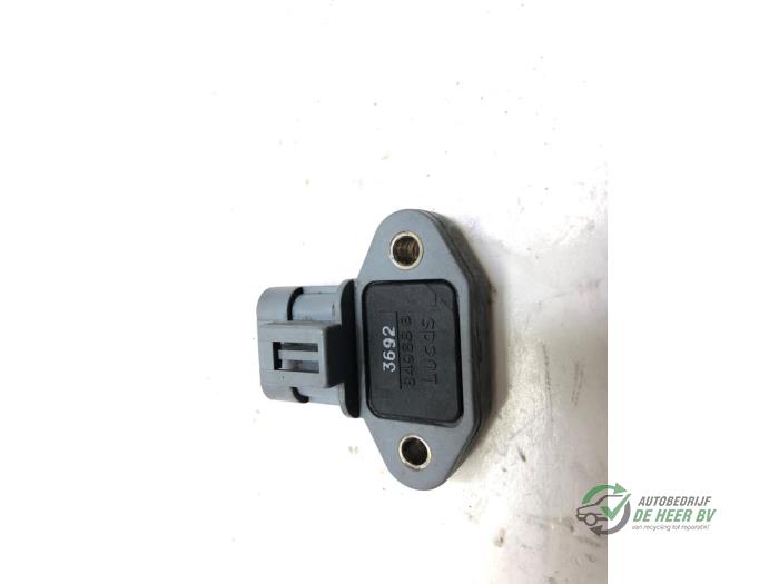 Gebruikte Module ontsteking Nissan Primera (P10) 1.6 16V Kat. Prijs € 22,00 Margeregeling aangeboden door Autobedrijf de Heer B.V.
