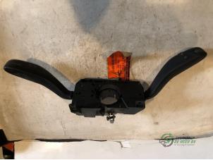 Gebruikte Schakelaar Stuurkolom (licht) Seat Ibiza III (6L1) 1.4 16V 75 Kat. Prijs € 45,00 Margeregeling aangeboden door Autobedrijf de Heer B.V.