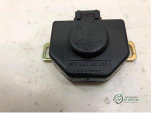 Gebruikte Gasklep Schakelaar Opel Omega Prijs € 22,00 Margeregeling aangeboden door Autobedrijf de Heer B.V.