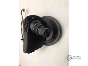 Gebruikte Ruitenwis Schakelaar Renault Grand Scénic II (JM) 1.6 16V Prijs € 20,00 Margeregeling aangeboden door Autobedrijf de Heer B.V.