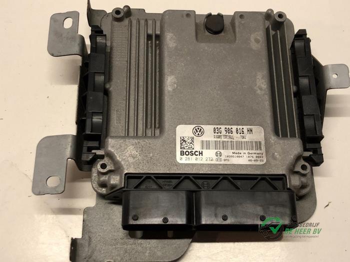 Gebruikte Boordcomputer Volkswagen Caddy III (2KA,2KH,2CA,2CH) 2.0 SDI Prijs € 75,00 Margeregeling aangeboden door Autobedrijf de Heer B.V.