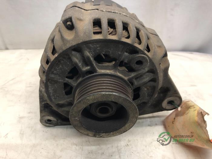 Gebruikte Dynamo Ford Fiesta 4 1.3i Prijs € 27,00 Margeregeling aangeboden door Autobedrijf de Heer B.V.