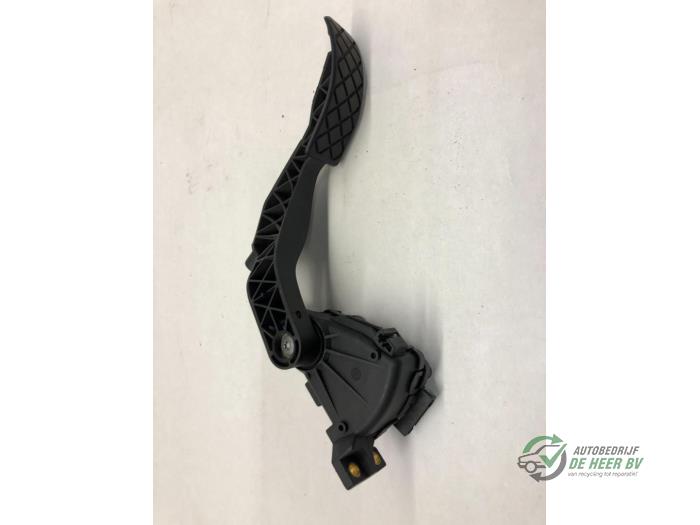 Gebruikte Gaspedaalpositie Sensor Seat Toledo (1M2) 1.9 TDI 110 Prijs € 40,00 Margeregeling aangeboden door Autobedrijf de Heer B.V.
