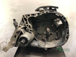 Gebruikte Versnellingsbak Renault Kangoo (KC) 1.9 D 55 Prijs € 225,00 Margeregeling aangeboden door Autobedrijf de Heer B.V.