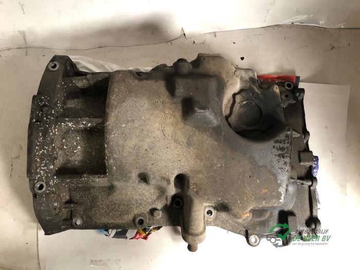 Gebruikte Carterpan Ford Mondeo III Wagon 1.8 16V Prijs € 75,00 Margeregeling aangeboden door Autobedrijf de Heer B.V.